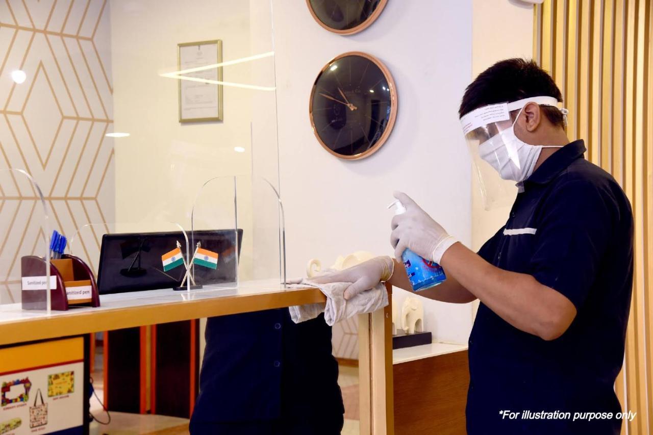 Vaccinated Staff - Capital O 7899 Casa Hotell Kolkata Eksteriør bilde
